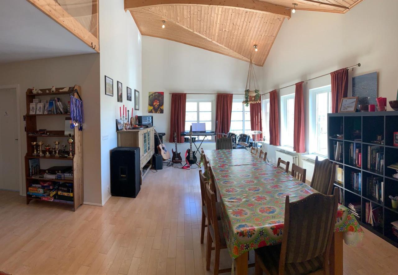 Hvammur 2 Guesthouse Red House Blonduos Zewnętrze zdjęcie